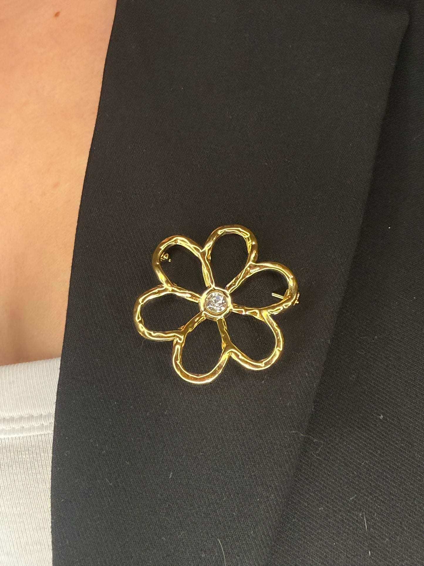 Broche fleurie