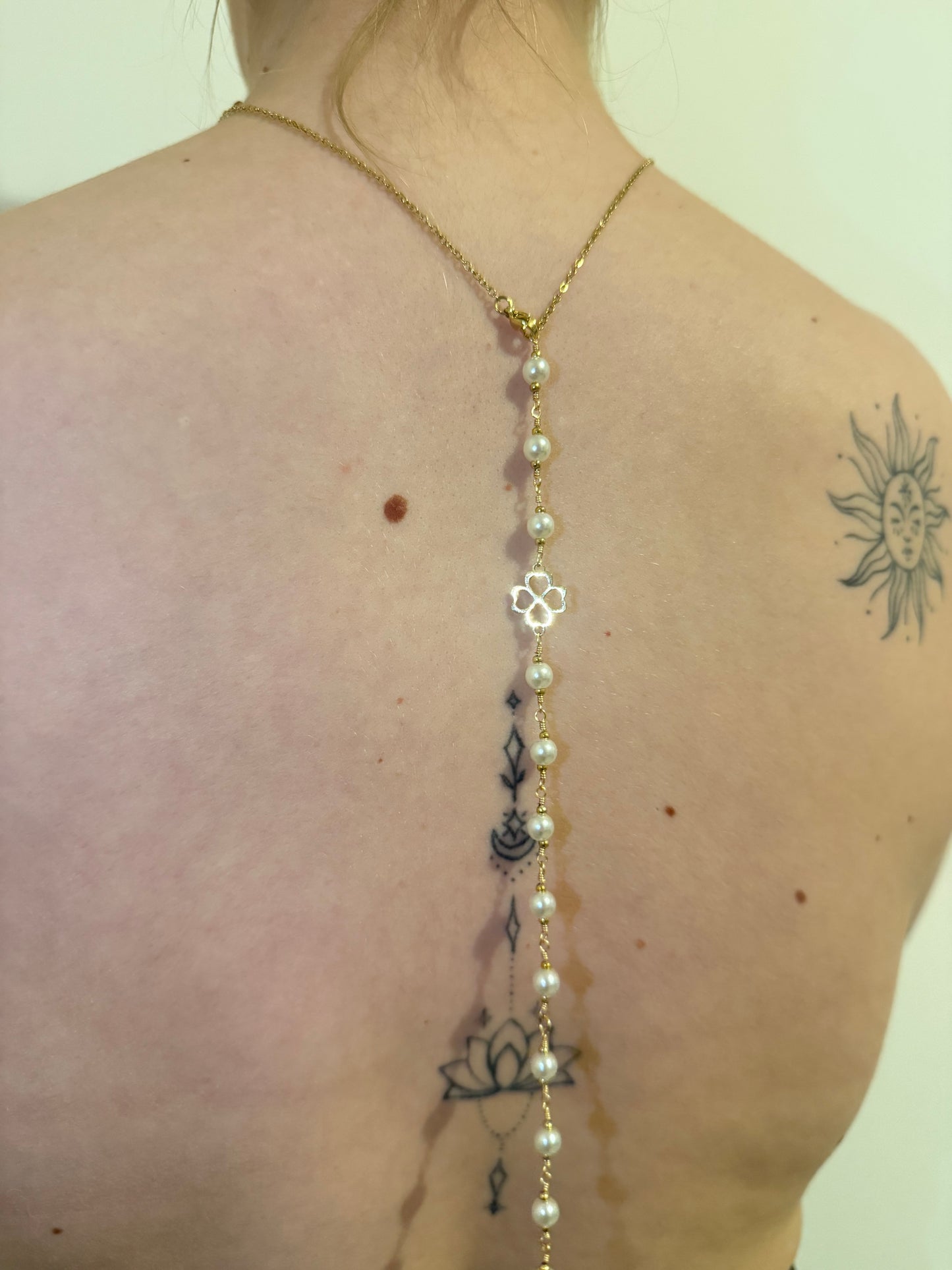 Bijoux de dos « Capucine »