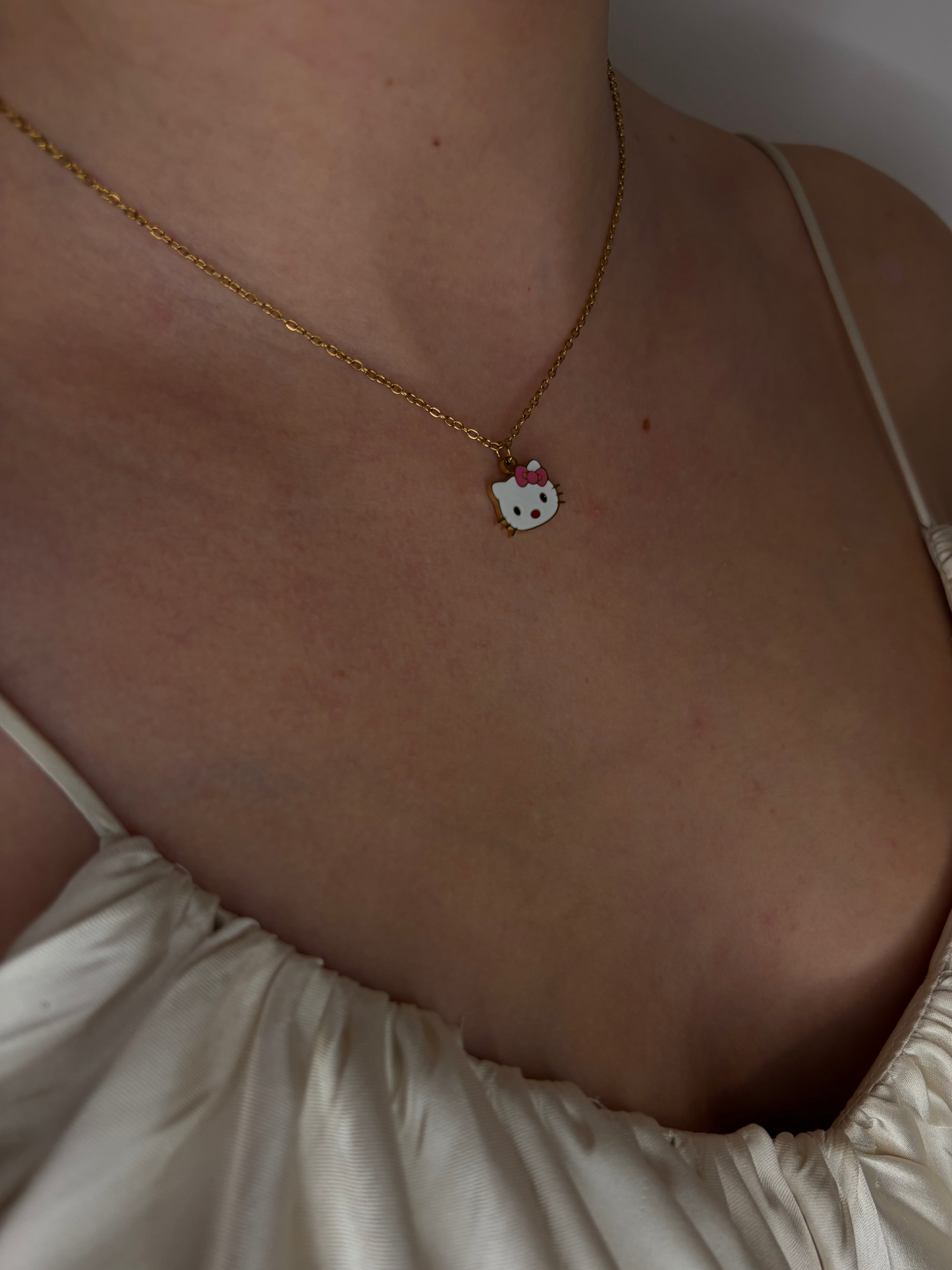 Collier « Hello Kitty »